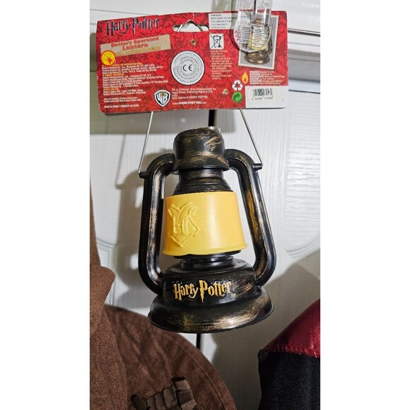 Harry Potter Gryffindor Costume Mens XXL Robe Outfit Sorting Hat Wand Lantern - Picture 11 of 15